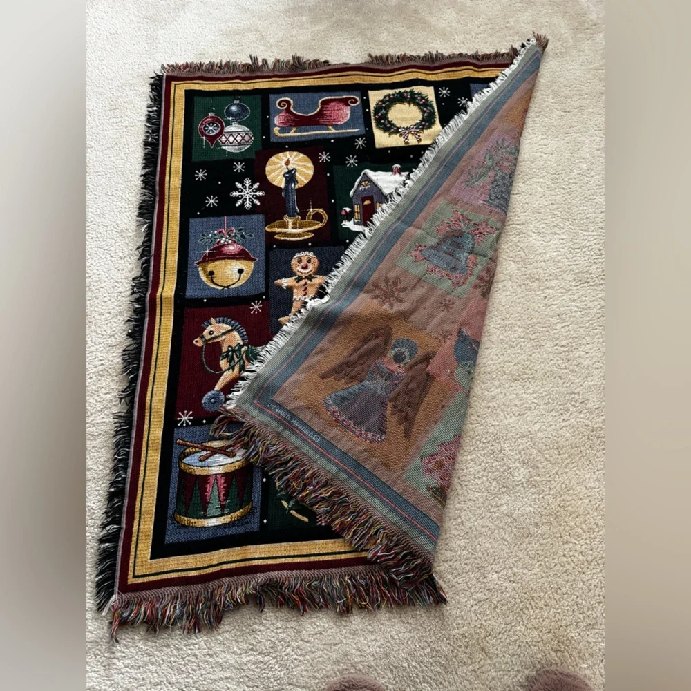 NWOT Christmas Theme Throw Blanket 48” X 60” Multicolor
